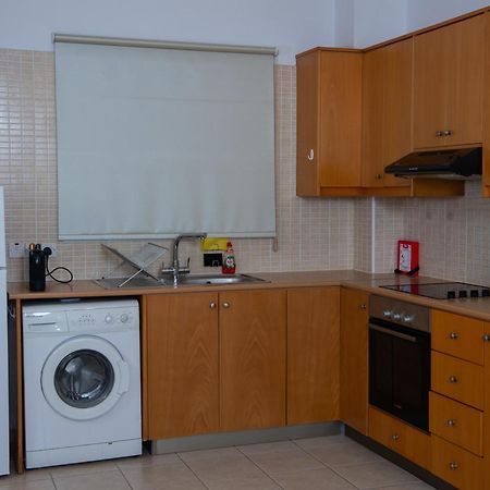 Path Latchi Beachfront Apartments المظهر الخارجي الصورة