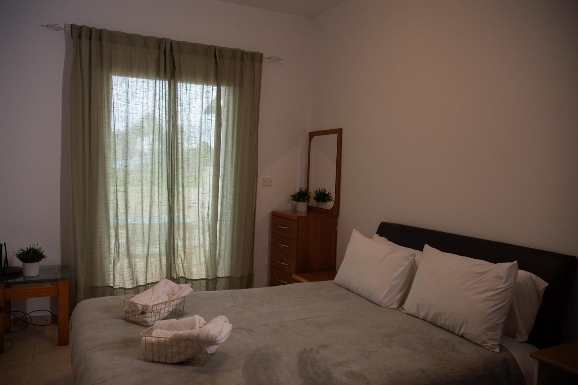 Path Latchi Beachfront Apartments المظهر الخارجي الصورة