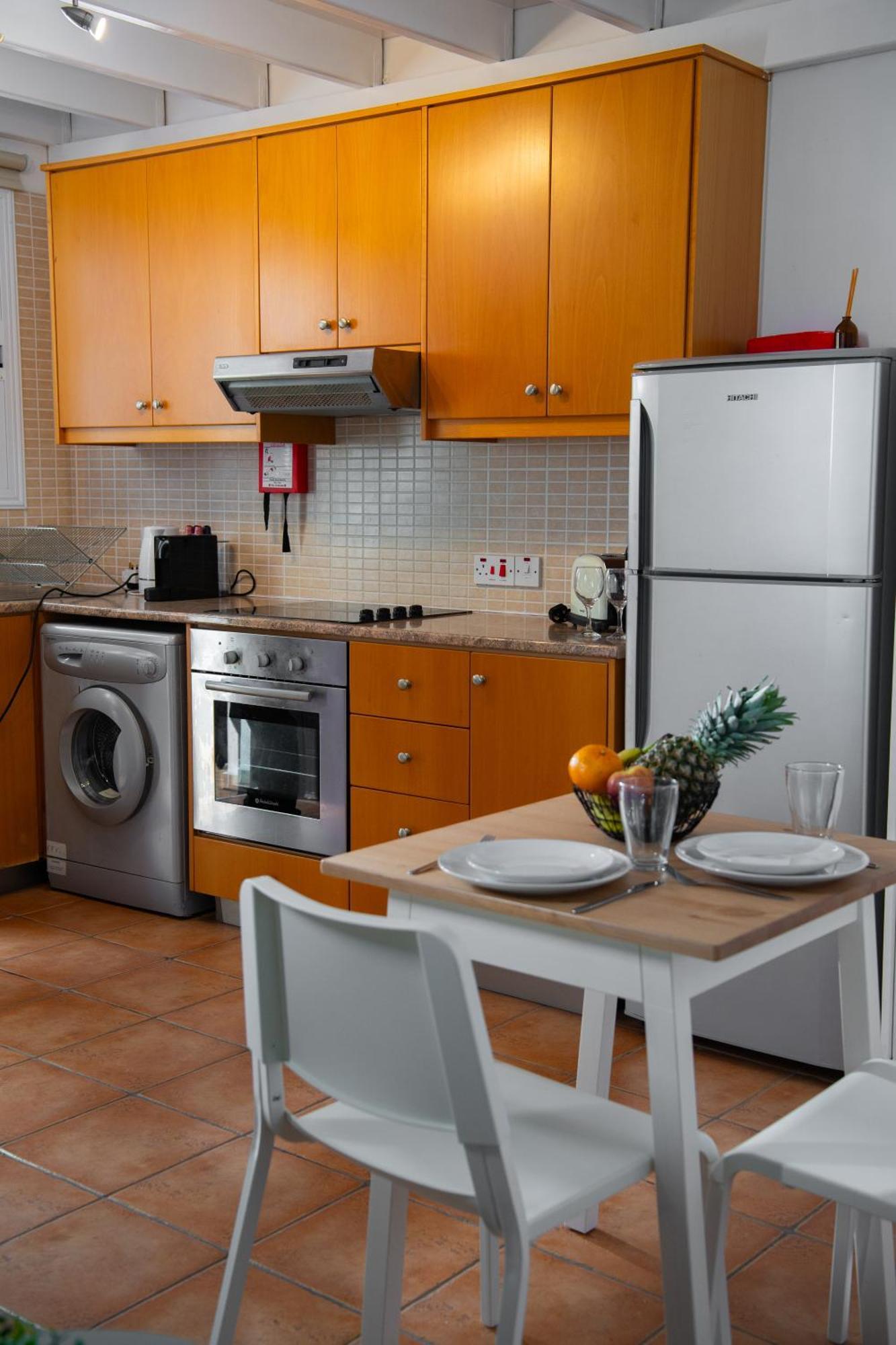 Path Latchi Beachfront Apartments المظهر الخارجي الصورة