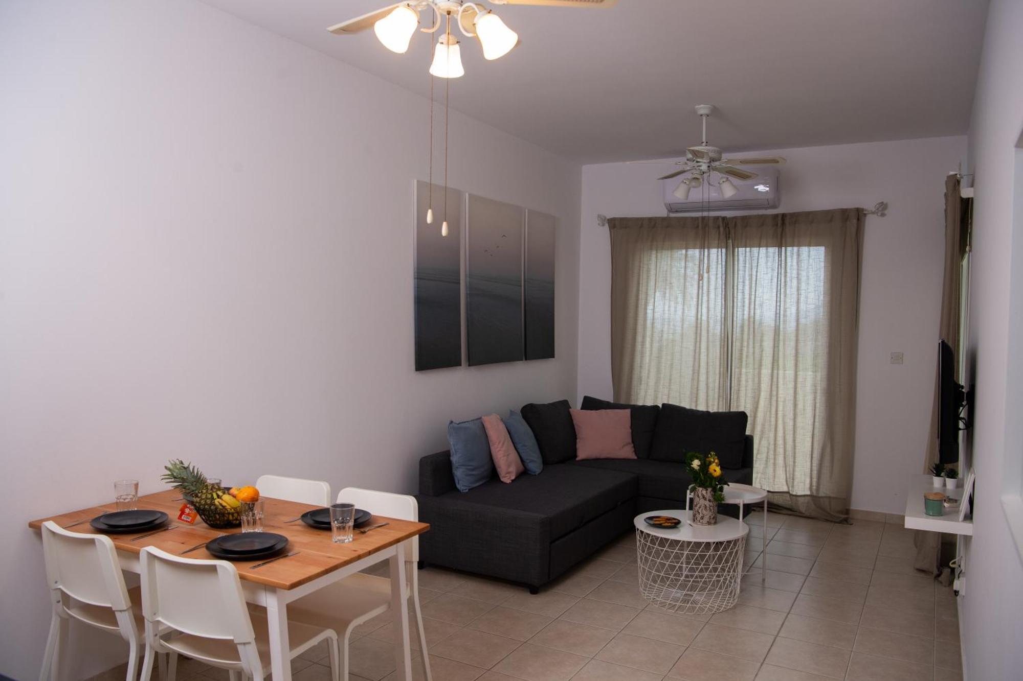 Path Latchi Beachfront Apartments المظهر الخارجي الصورة