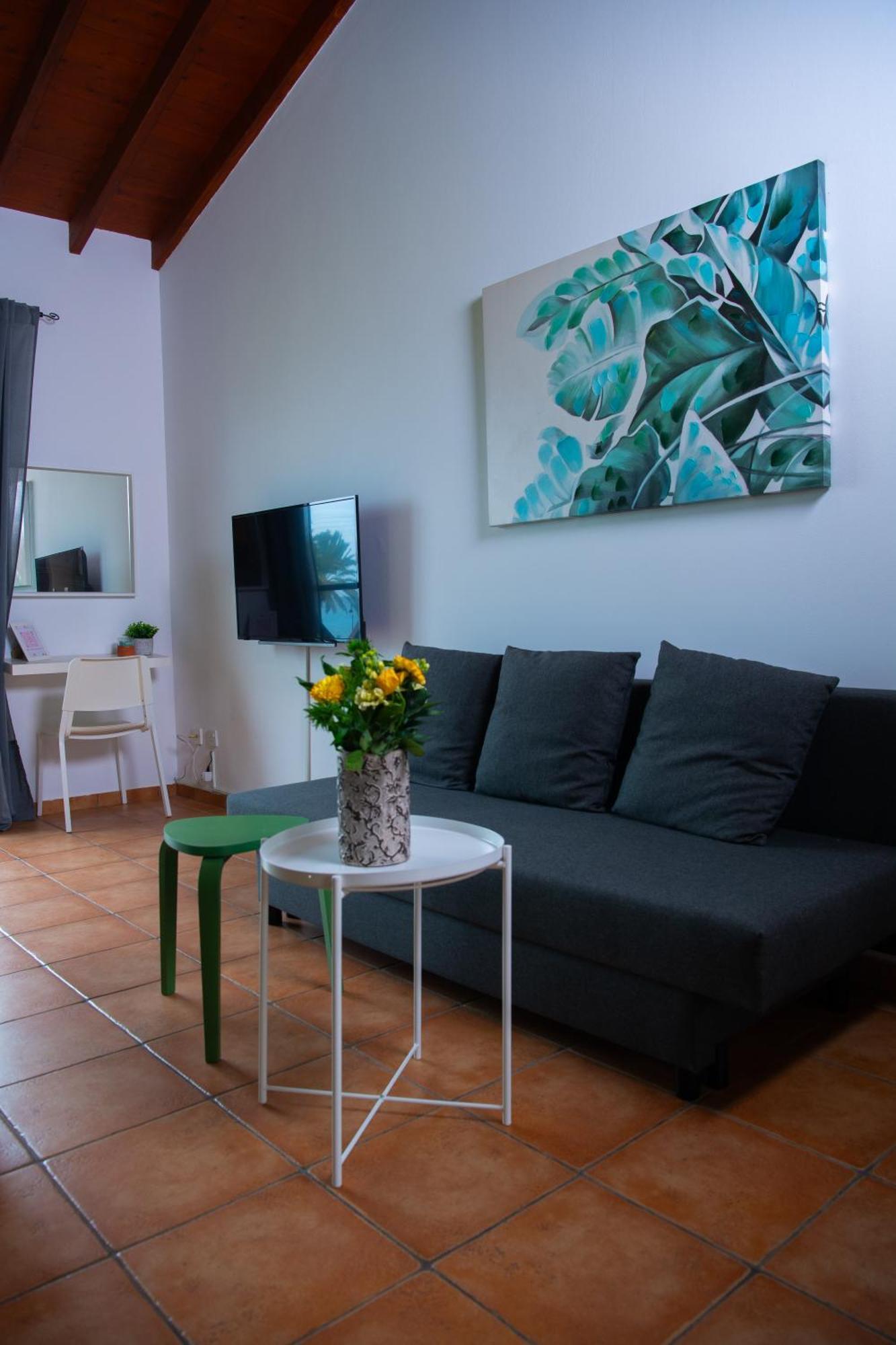 Path Latchi Beachfront Apartments المظهر الخارجي الصورة