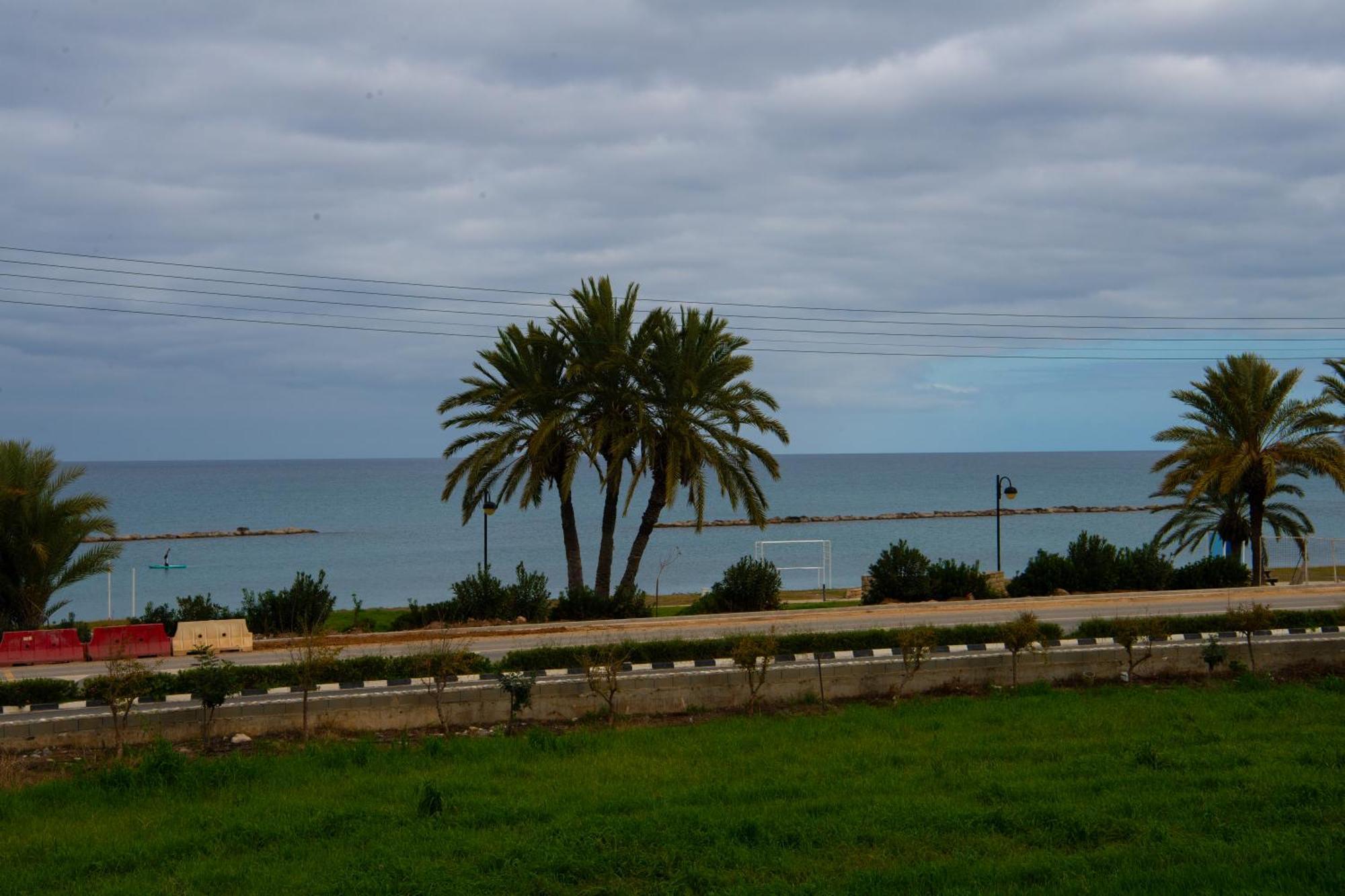 Path Latchi Beachfront Apartments المظهر الخارجي الصورة